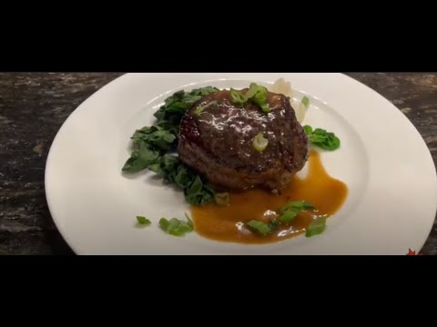 How to perfectly pan sear steak 🥩 using the Emeril Lagasse 11 Fry Pan