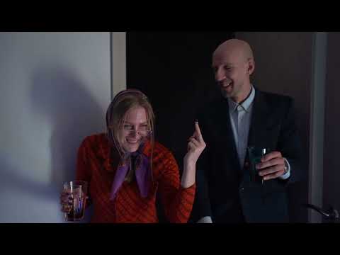 ДЕД И БАБКА ЗА КАДРОМ