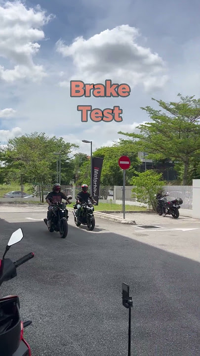 MT-25 vs Z 250 π¨#MT25 #z250 #Yamaha #kawasaki #imotorbike #malaysia