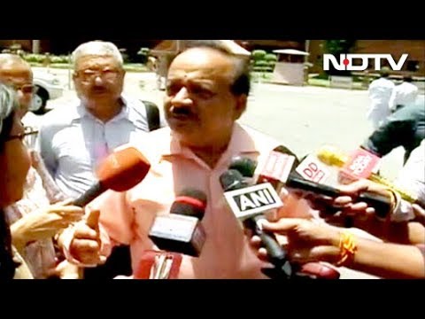 Muzaffarpur में बच्चों की मौत मामले में किए गए सवालों से बचते नजर आए Dr. Harsh Vardhan