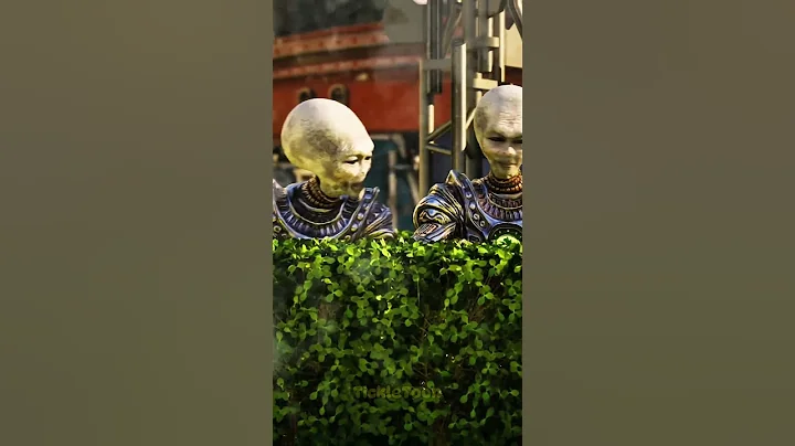 what have 5 toes and isn't your foot #2025memes #alienmeme #joke  #dadjoke