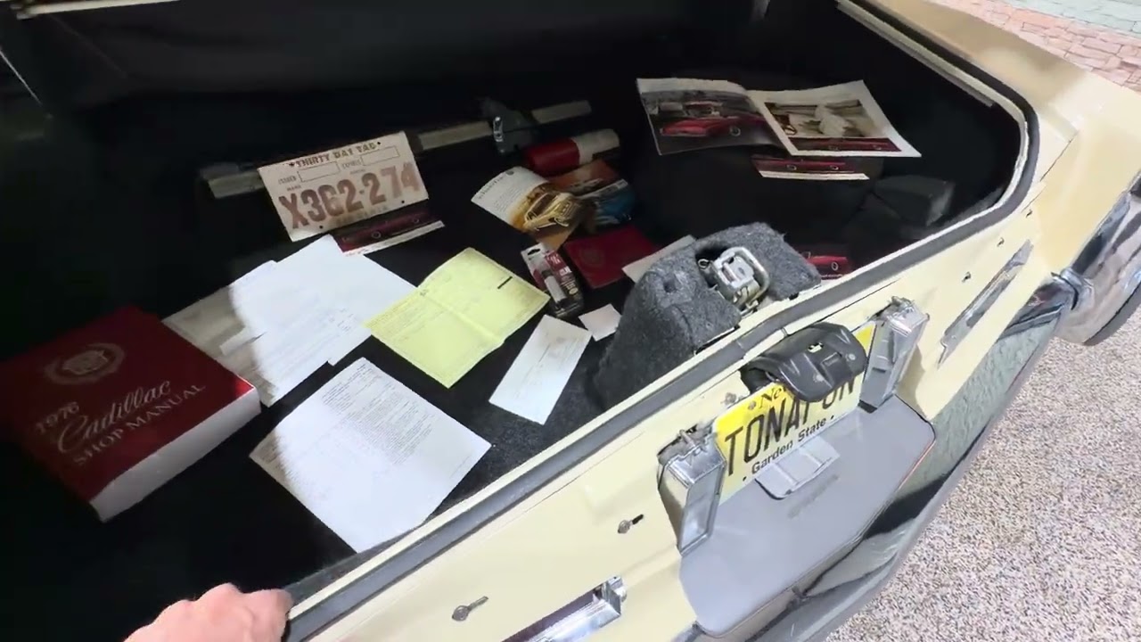Обзор интерьера Cadillac Eldorado 1976 года! Всего 2800 реальных миль пробега!!