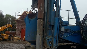 Vibro Stone piling plant in operation .