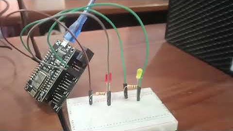 Penginstalan Aplikasi Python dan Kegiatan Magang di Universitas Sains Dan Teknologi Indonesia