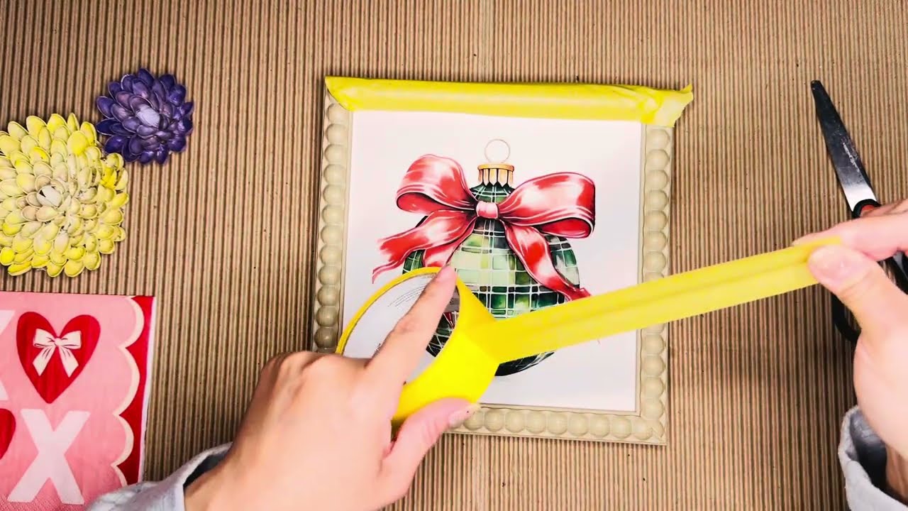 ASMR Soft Spoken Craft. Crinkles, sticky tape sounds, some tapping and other relaxing sounds! 