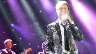 Poetry In Motion, Cliff Richard life in Munich, Olympiahalle