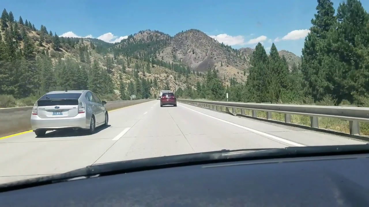 CaliforniaNevada Border near reno YouTube