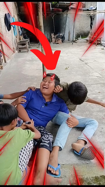 Ngerjain Si Bombom⁉️Habis SUNAT😂 #vlogmini #elzoanvaya #comedy #dramakomedi #sunat #shortvideos