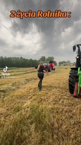 Rolnik się cieszy a tu mu tylko SIANO ZMOKŁO 😭 #rolnictwo #rolnik #farming