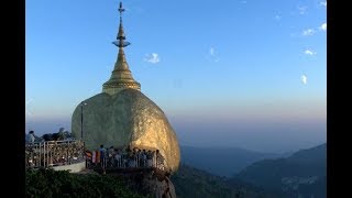 Myanmar Buddhist Pilgrims in the Golden Rock by Israel Feiler 1,459 views 5 years ago 2 minutes, 55 seconds