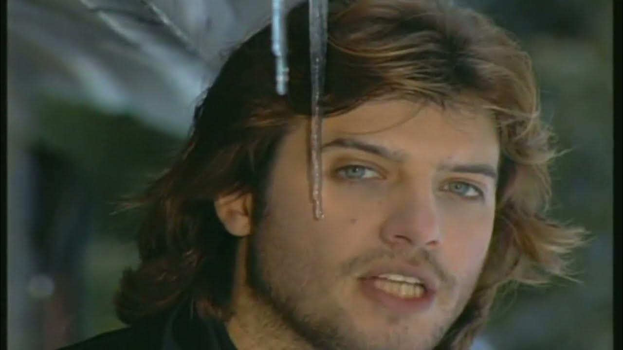 Λάμπης Λιβιεράτος - Σκόρπια ζωή - YouTube