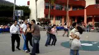 dia del amor y la amistad en el bachillerato cruz azul