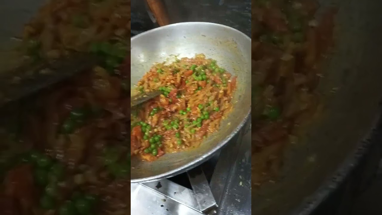 Aaj humne banaya hai drumstic  (Sahajan) ke phoolon ki sabzi