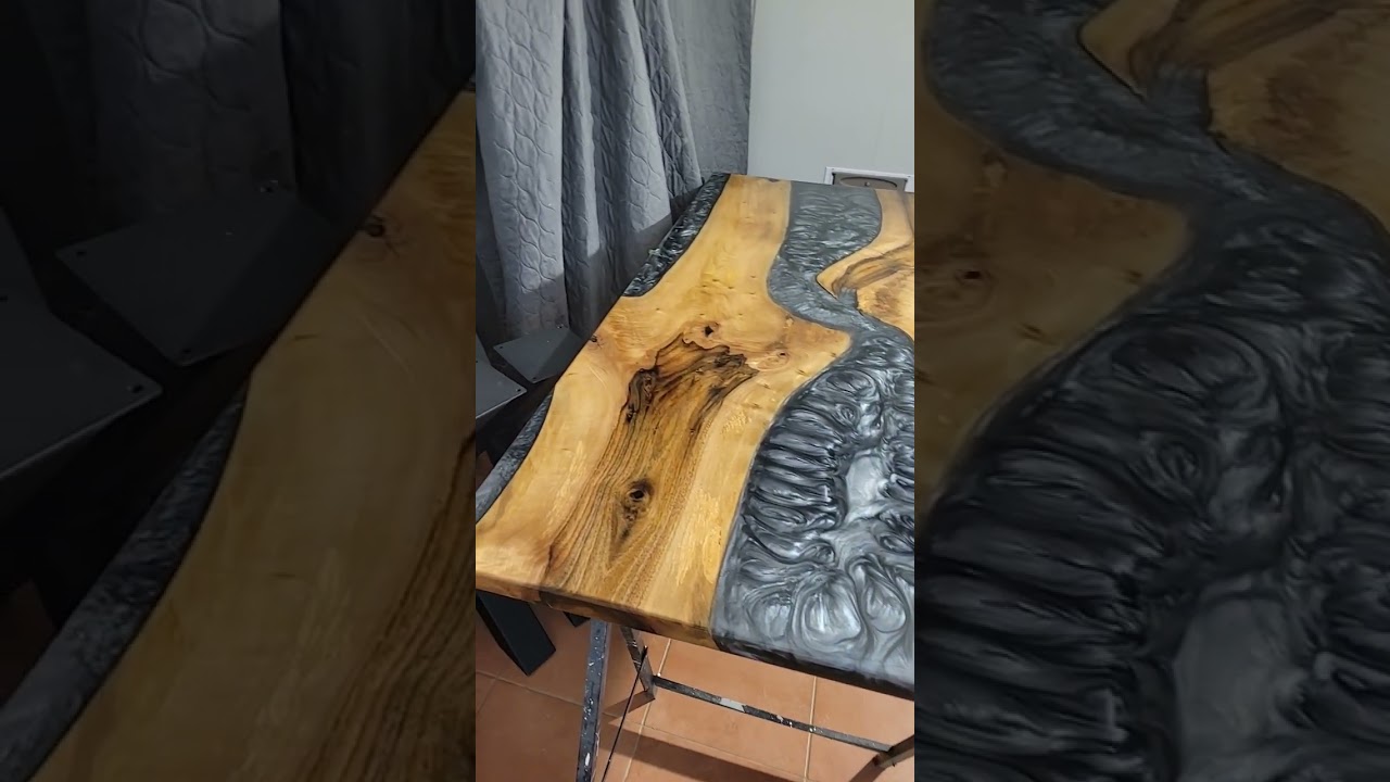 Esstisch aus Nussholz und Epoxidharz Satin Grey