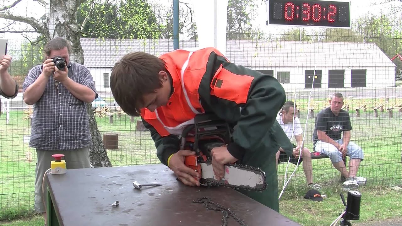 Dřevorubec Junior 2013 Jak se kluci meni v chlapy