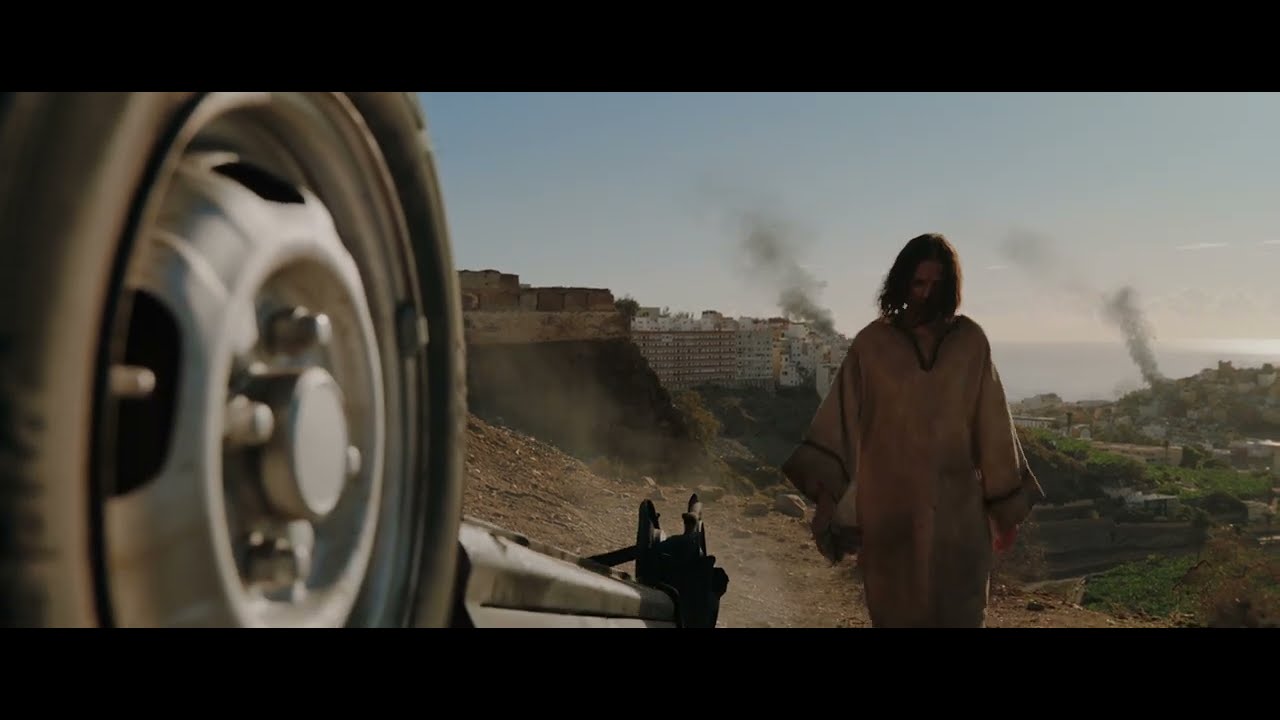 Zosia’s first and last scene | Pluribus Season 1