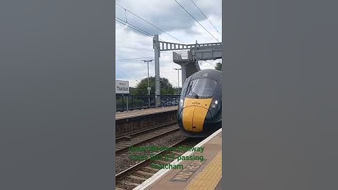 Great Western Railway Class 802 passing Thatcham #greatwesternrailway #speed  #train #fast