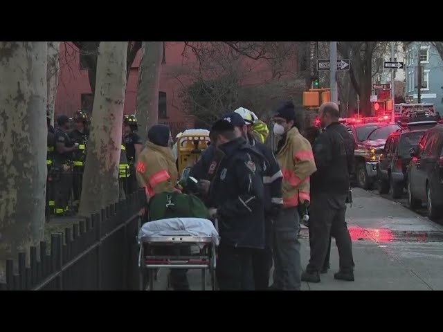 1 Killed 3 Hurt In Apartment Fire In Brooklyn Fdny
