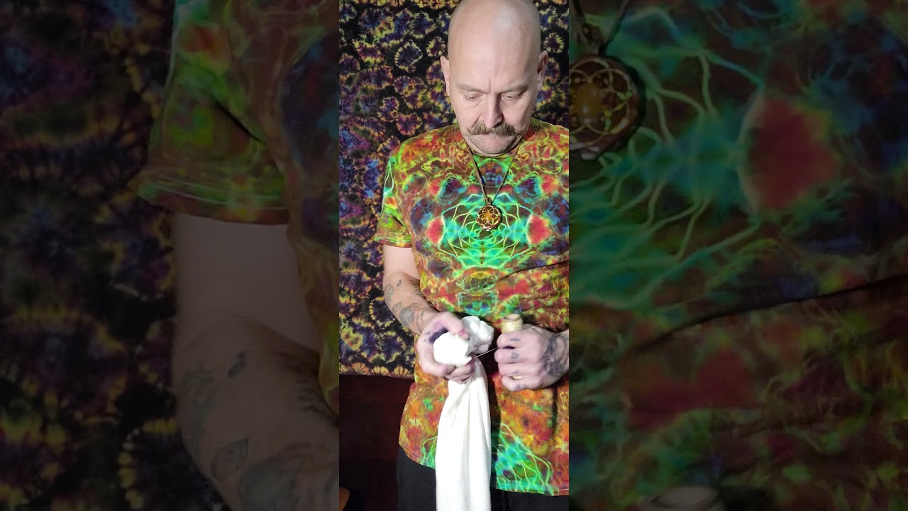 How to tie Trip style for tie dye