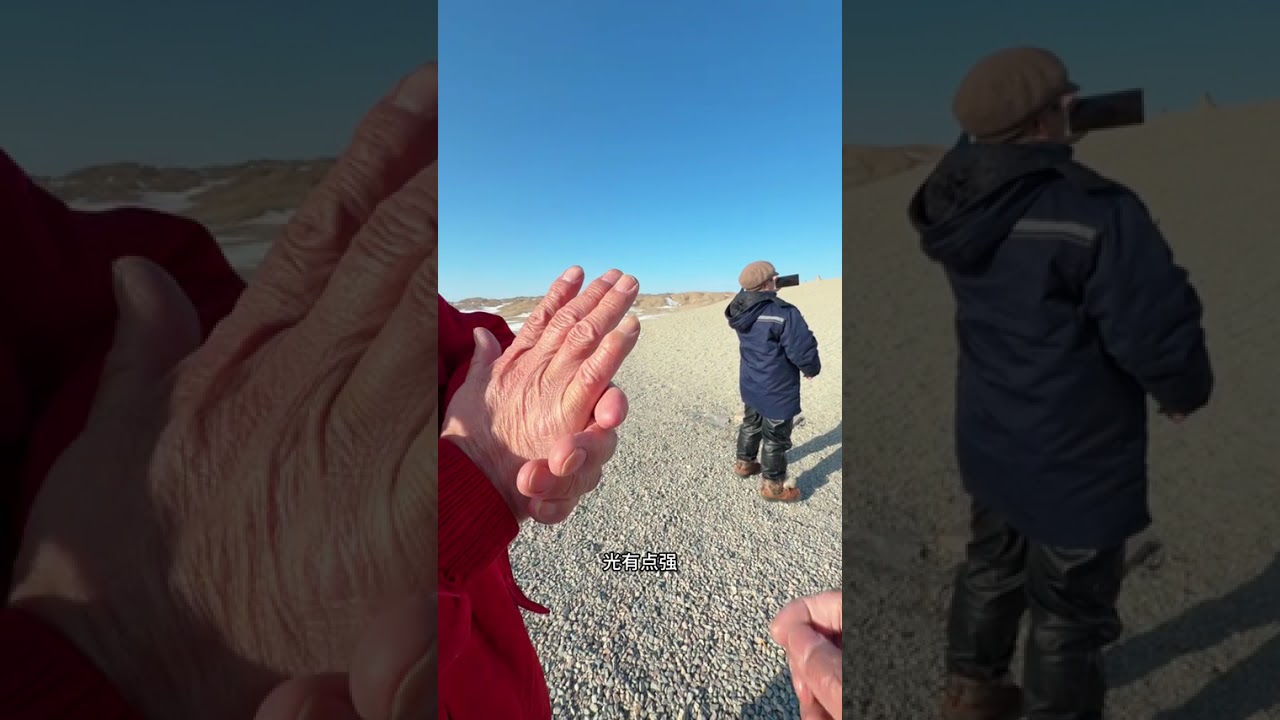 Give a passer-by a commemorative photo