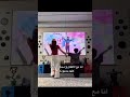 انا مع الاطفال واستغرب كيف كلهم يحبوني