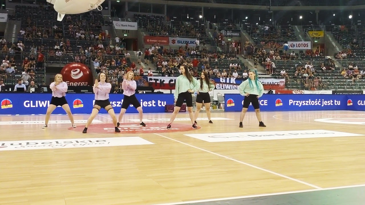 Występ Dancehall 3arte na meczu Polska Brazylia w Arena Gliwice