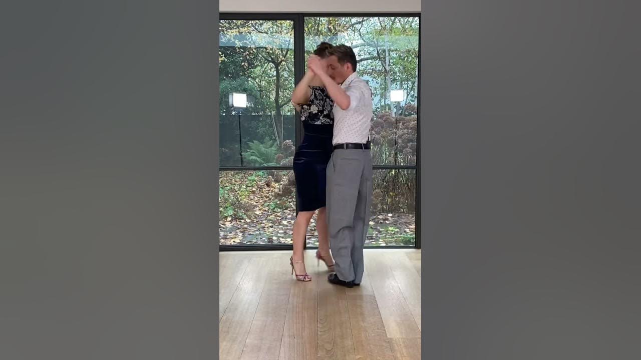 Musicality Tango Lesson, Dancing to the Melodic Bridge (Piano)