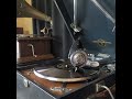 二村 定一 ♪陽氣な唄♪ 1929年 78rpm. Columbia Model No G - 241 phonograph
