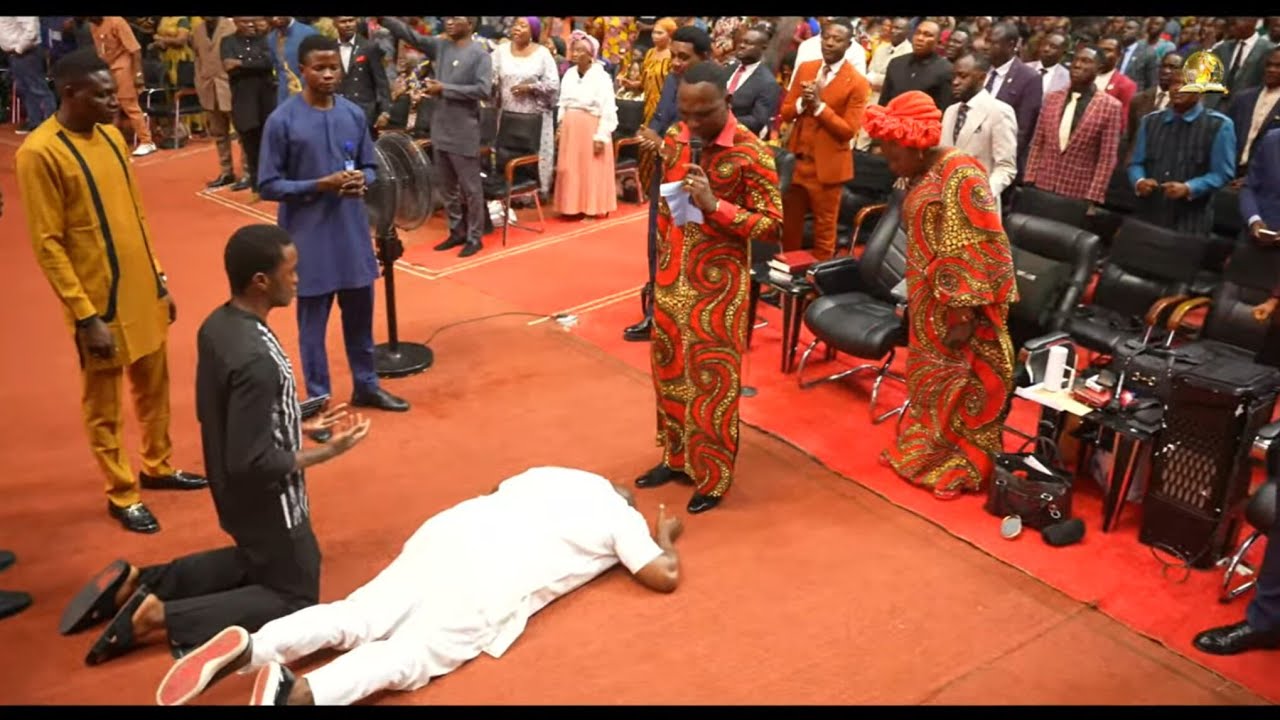 They Came to His House Fully Armed 🙆‍♀️ 