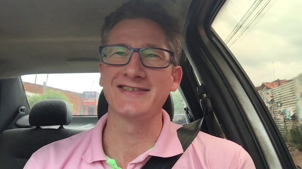 Tres Frases Para Se Apresentar em Inglês com uma Unica Estrutura Gramatical