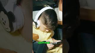 Niño Hipnotizado por Videojuegos: ¿Realidad Paralela? #shorts