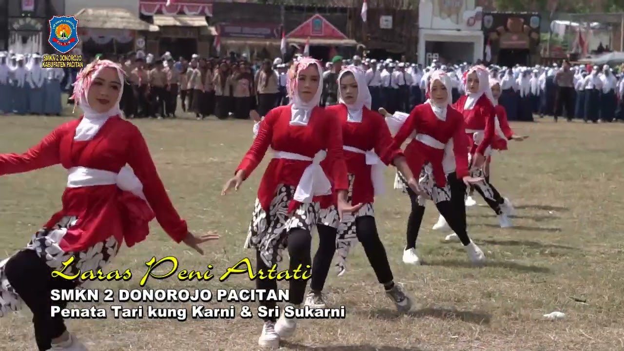 Bikin Haru! Paduan Suara SMKN 2 Donorojo Nyanyikan Lagu 