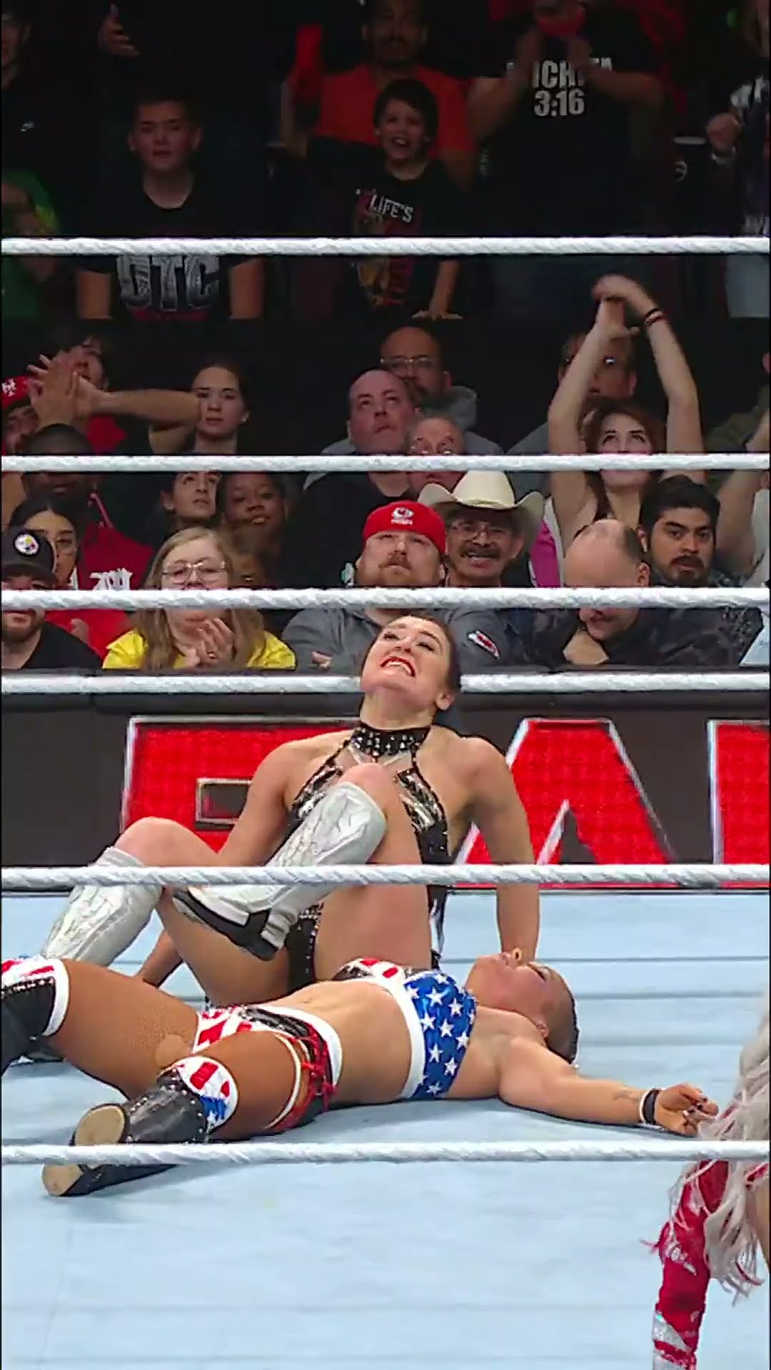 Lyra Valkyria advanced in the Women's #ICTitle Tournament on #WWERaw ?