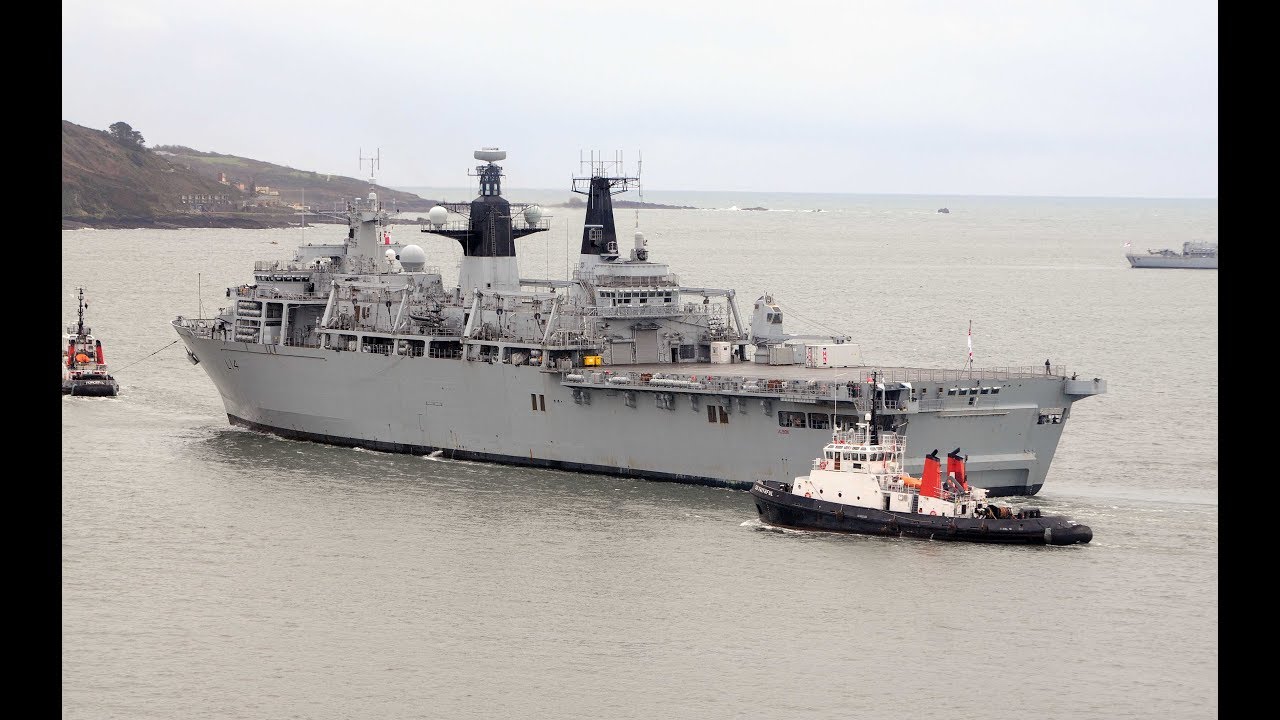 HMS ALBION L14 LEAVES DEVONPORT NAVAL BASE FROM PLYMOUTH HOE - 27th January 2020