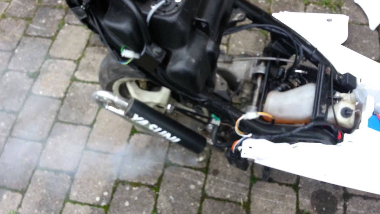 Aerox/Roller raucht extrem und säuft ab (Gelöst)