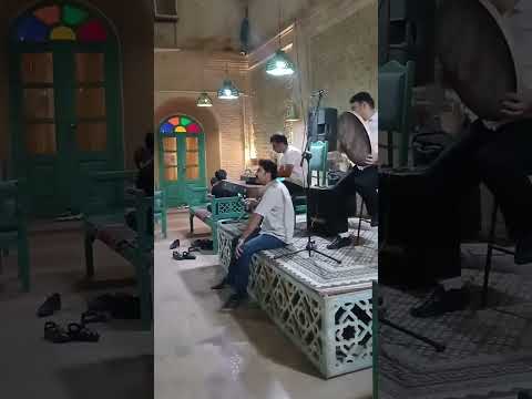 عقرب زلف کجت با قمر قرینه