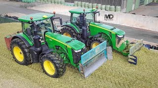 2x John Deere 8R au Silo  Ensileuse 14 Rangs // ETA Anfray