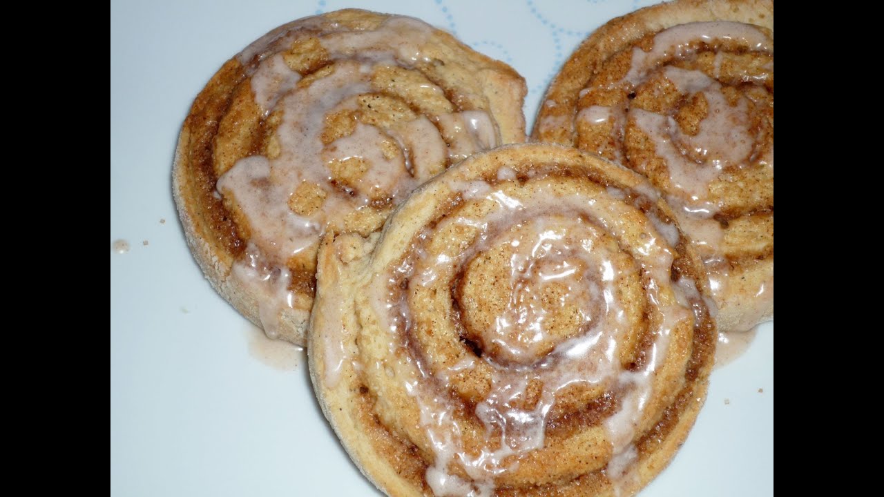 Cinnamon Rolls (Zimtschnecken) - YouTube