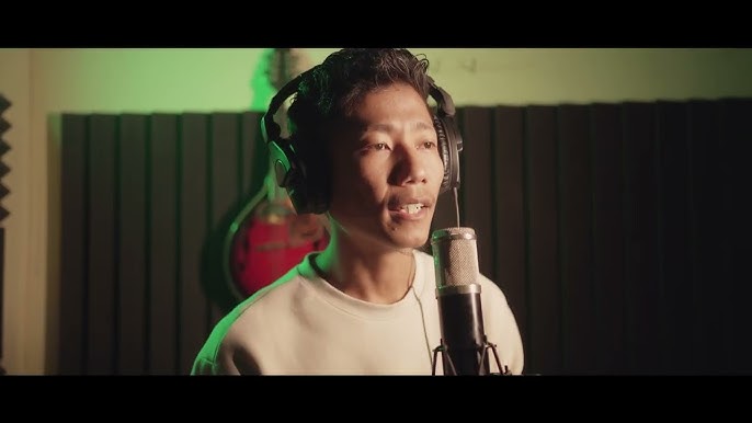 Porno: Xotin erini aldaydi va u uni ushlaydi va unga qoshiladi