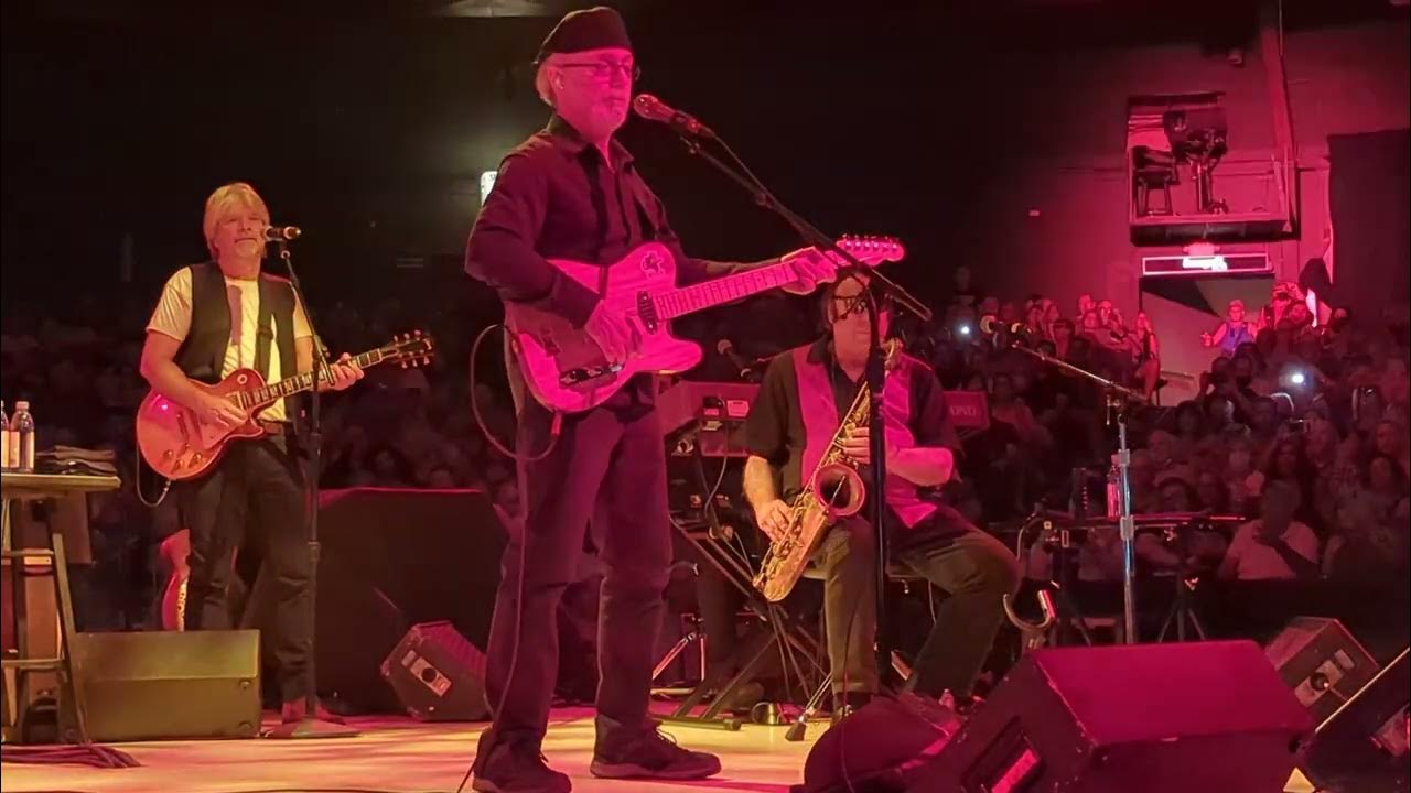 Dion - Runaround Sue / Live at Westbury Music Fair / July 23, 2022 Dion - Runaround Sue / Live at Westbury Music Fair / July 23, 2022