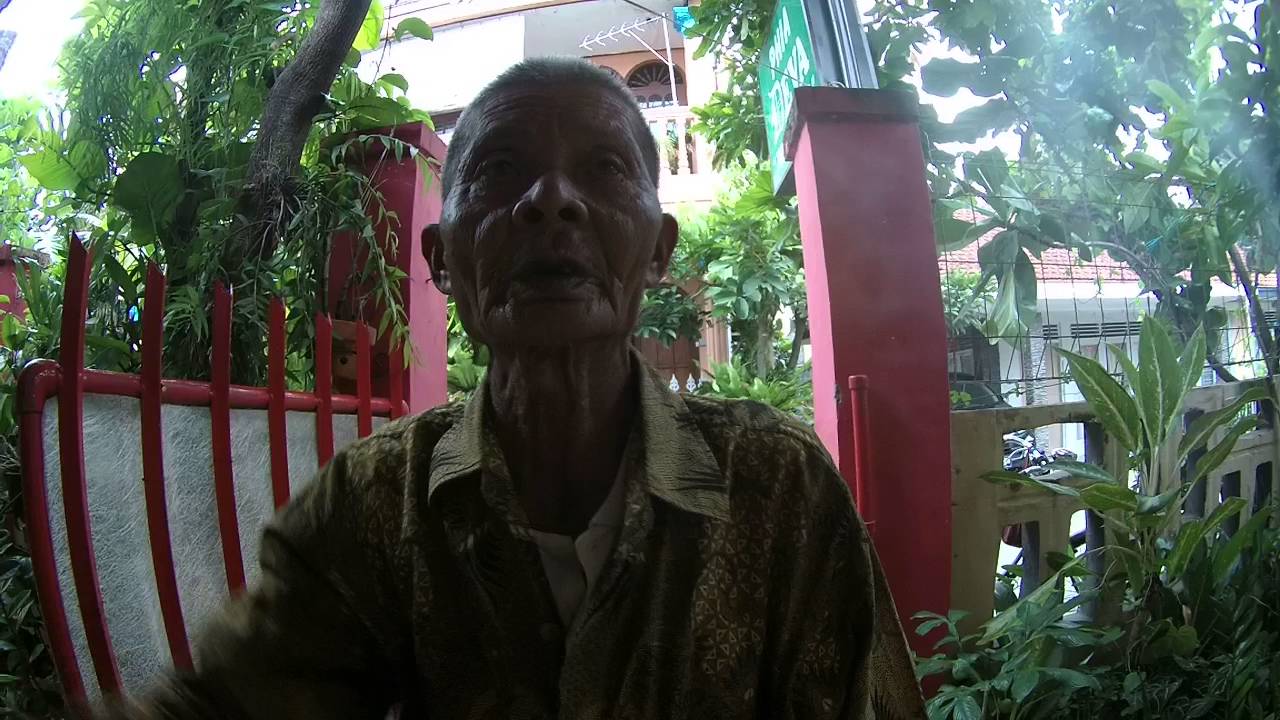Dramatis, Mbah Lanjar bercerita tentang G 30 S PKI - YouTube