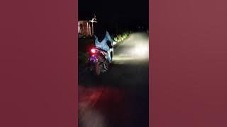 cewe cantik naik motor tengah malam sendirian ...