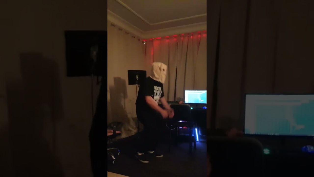 Watch Berama x Pakkun x Razzy - BLAN (Studio Session) razzysation on YouTube Watch Berama x Pakkun x Razzy - BLAN (Studio Session) razzysation on YouTube