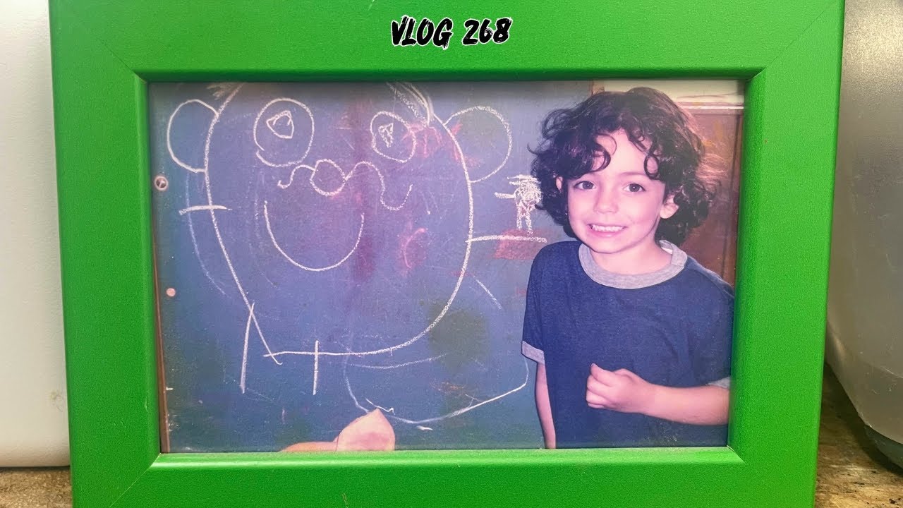 لَنْ أَعِيشَ في جِلْبابِ أَبي | اِخْتِلافُ الأَجْيالِ