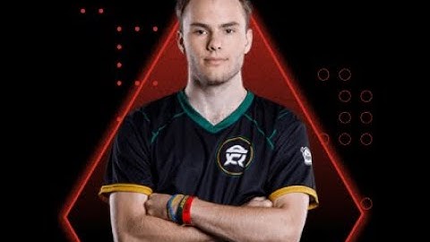 Hal spectates zachmazer moments for 4 minutes