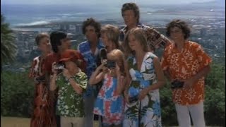 A visit to Honolulu in 1972 with the Brady Bunch