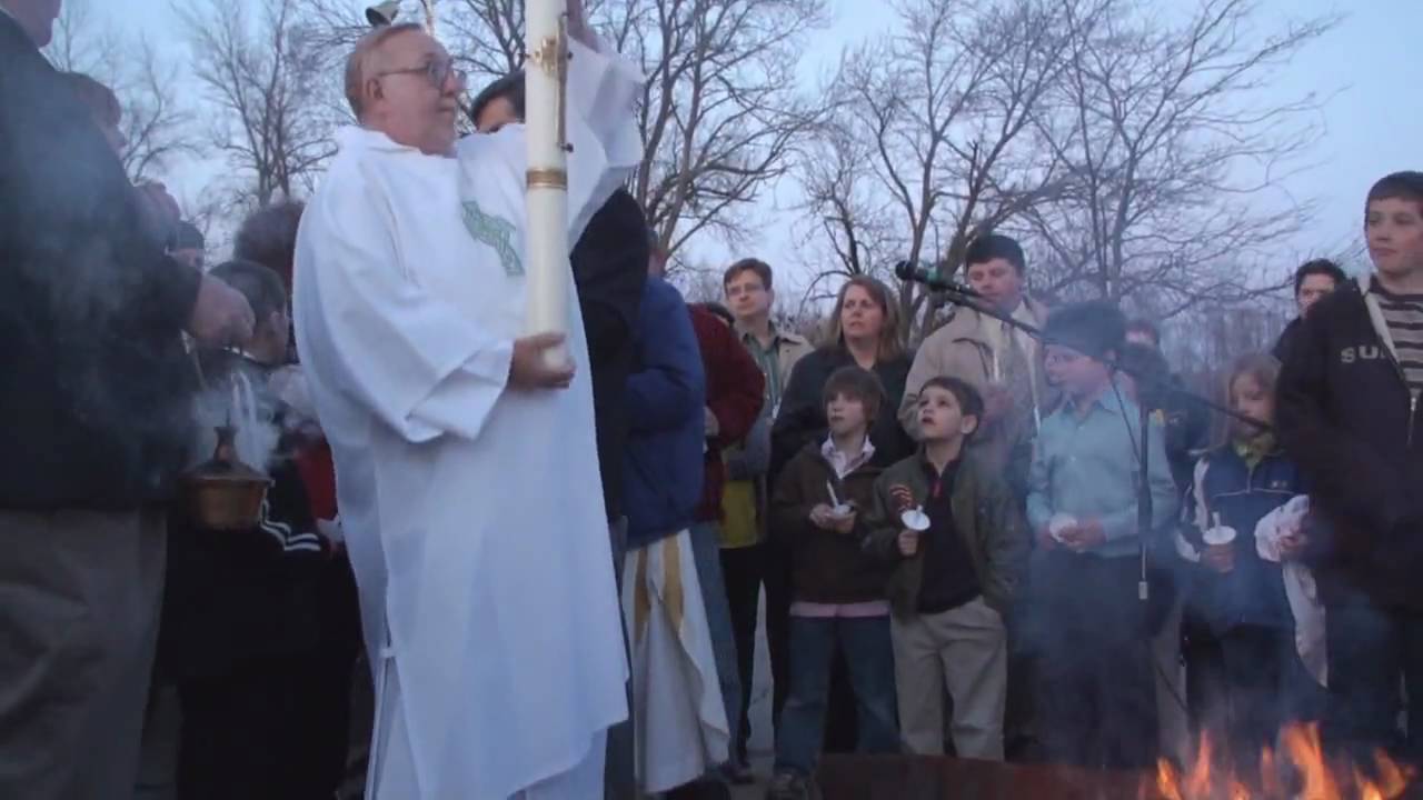 Easter Vigil 2009 - Blessing of the Fire - YouTube