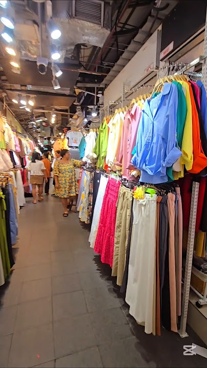 Bugis Street Shopping #singapore #bugis #minivlog #shopping #gokulkeerthivlogs