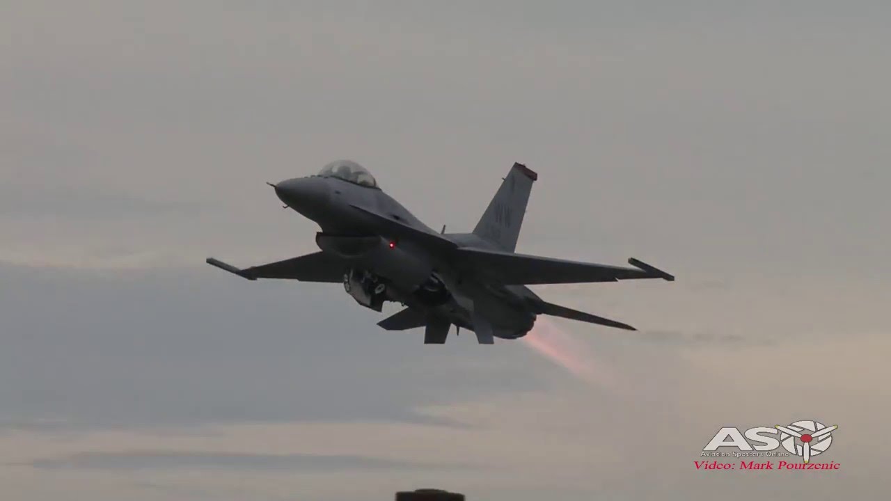 USAF 35th Fighter Wing F-16 Fighting Falcon Avalon Airshow 2015