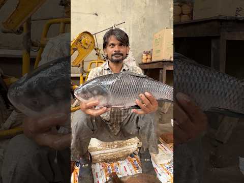 Amazing Big  katla Fish Cutting Skills In Ghazipur Fish Market Delhi #shortvideo #fish #rrrm